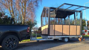 Mobiele Pentahouse op vaste aanhangwagen